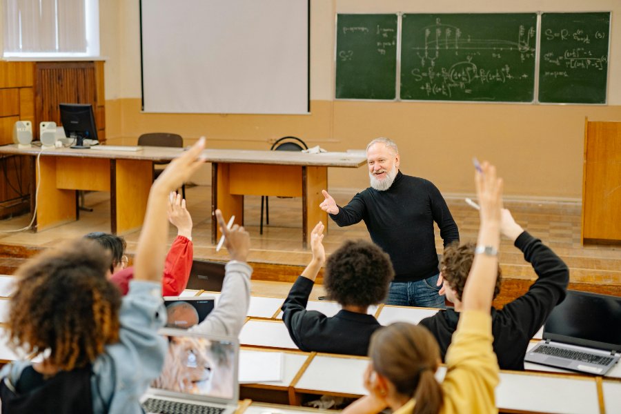 235 Unique Names for Teachers: A Compelling and Comprehensive List