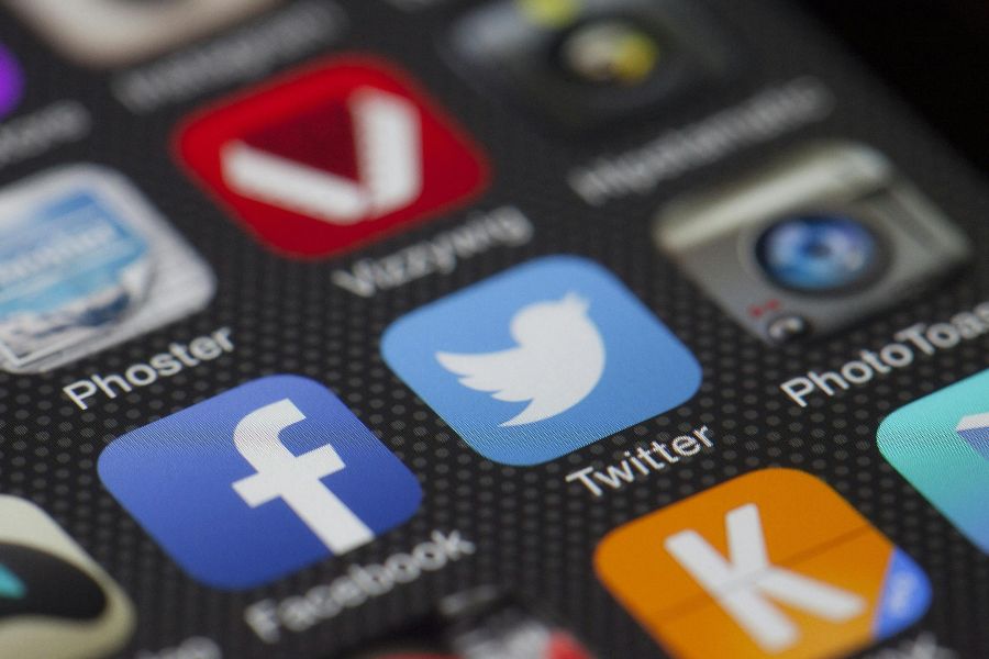 Unique Names for Social Media Accounts: 235 Unique Names for Girls & 243 Unique Names for Boys