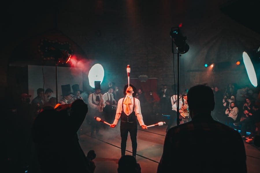 800+ Unique Names For Circus Performers: Standout Stage Monikers